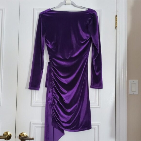 House of Harlow 1960 Velvet Wrap Sash Dress - Picture 9 of 16